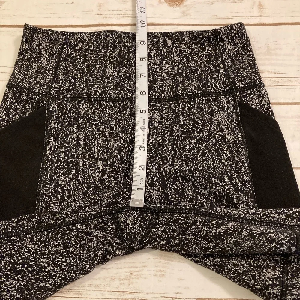 Lululemon Fit Physique Cropped Jacquard Mesh Leggings Size 6